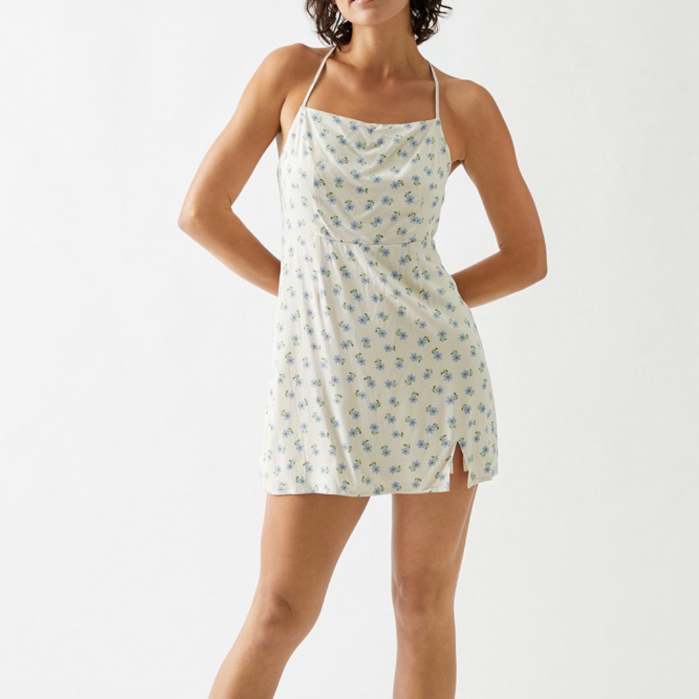 Kendall & Kylie Cross Back Shift Dress